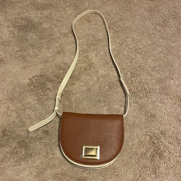 Steve Madden Handbags - Steve Madden Crossbody